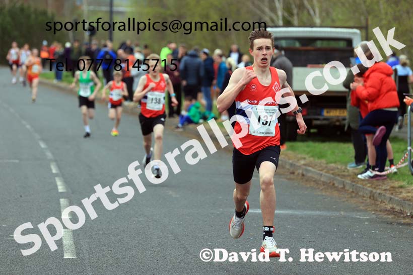 Boys and Girls under-15s, 2025 Elswick Harriers Good Friday Road Relays, Newburn, Newcastle upon Tyne. Photo: David T. Hewitson/Sports for All Pics